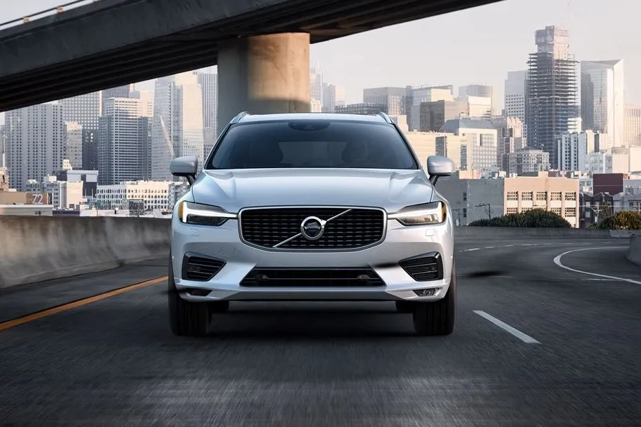 Volvo XC60 — ön görünüm